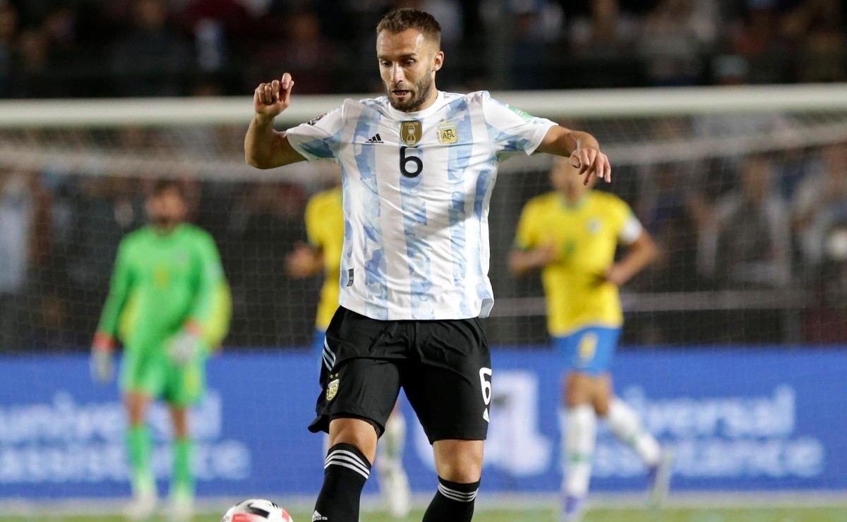 They got off easy: Germán Pezzella is the only one in Argentina who will miss the game against Chile due to yellow card accumulation.
