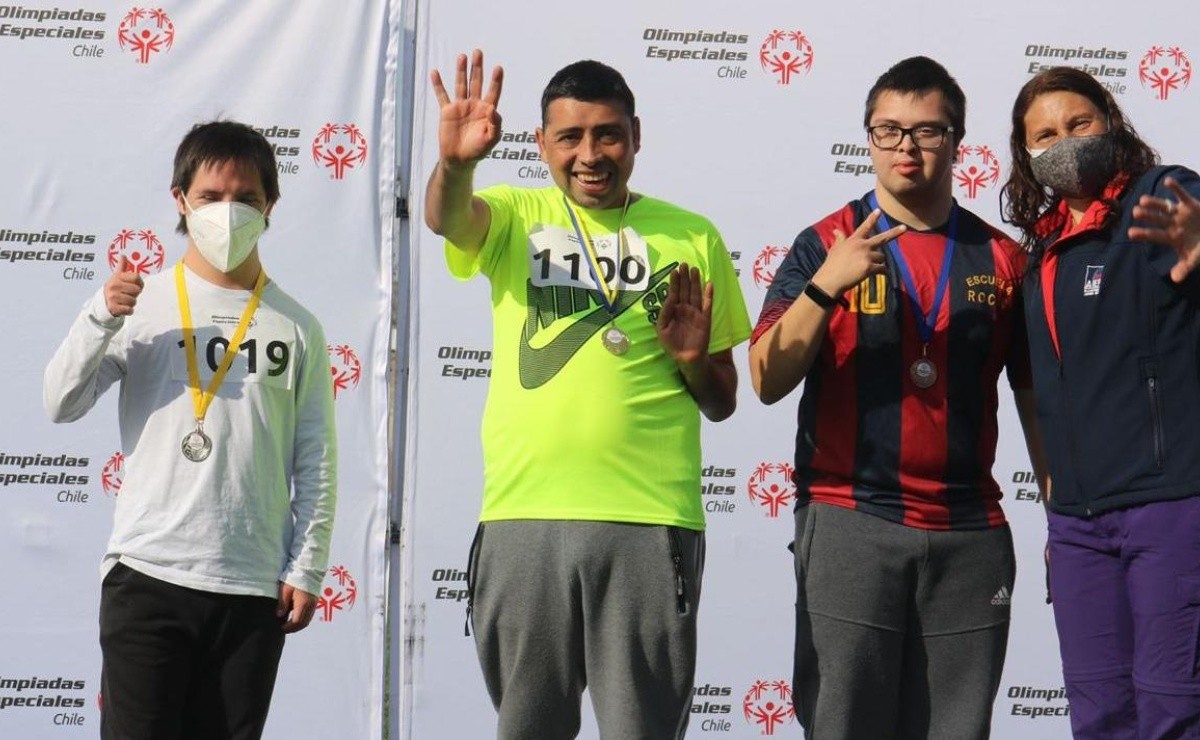 Cerca de 150 personas con discapacidad intelectual compitieron en el Torneo de Atletismo de Olimpiadas Especiales Chile