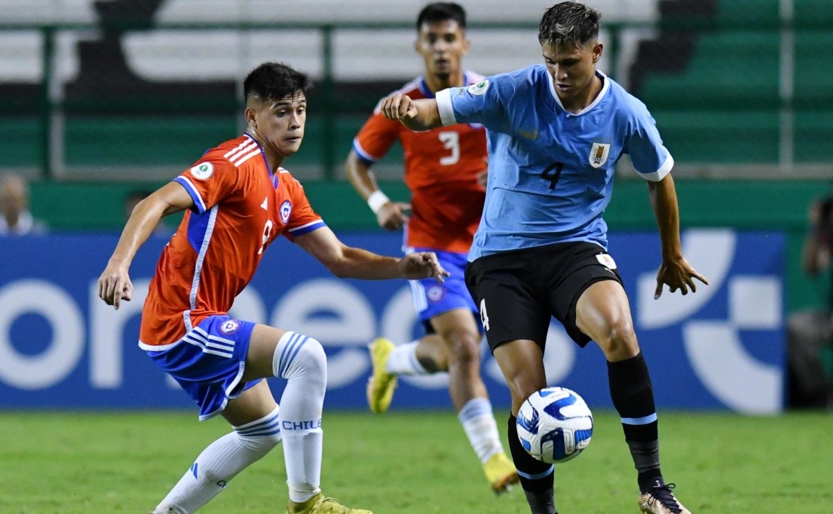 Chile paga caros los errores y se complica en el Sudamericano Sub 20 tras caer con Uruguay