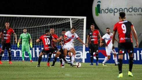 Curicó vence a Antofagasta en los descuentos, en feliz debut de Giovagnoli