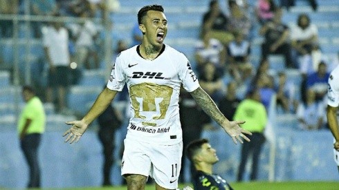 Martín Rodríguez intercepta y habilita de tres dedos el gol del triunfo de Pumas