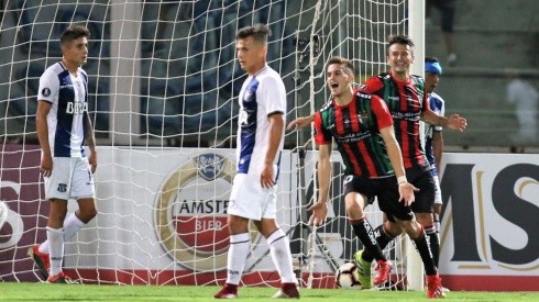 Soto celebra el gol del empate de Palestino