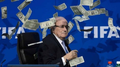 El suizo Joseph Blatter aún es investigado por estos fraudes en la FIFA