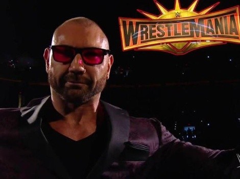 El último mensaje de Batista a Triple H: "Bésame el trasero"