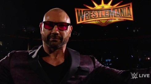El último mensaje de Batista a Triple H: "Bésame el trasero"