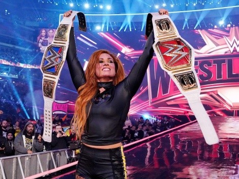 Becky Lynch es la doble campeona femenina de WWE