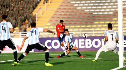 Chile no encontró el camino al gol frente a Argentina