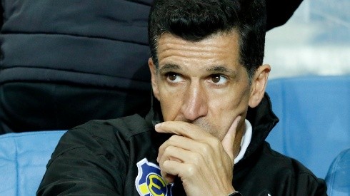 Gustavo Díaz, técnico de Everton, fue expulsado por insultos a la barra de Trasandino (Foto: Agencia Uno)