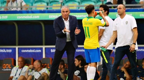 El entrenador empieza a ser cuestionado en Brasil.