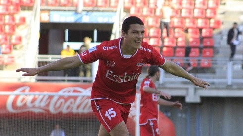 Isaac Díaz sumó veinte goles para el ascenso de Ñublense en 2012