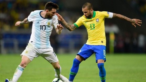 Dani Alves tuvo sentidas palabras para Lionel Messi (Foto: Getty Images)