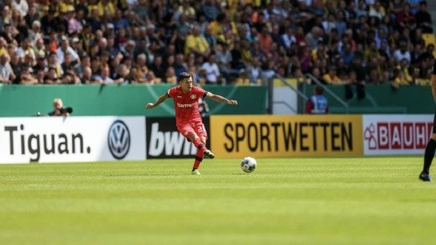 Con Charles Aránguiz en cancha: Bayer Leverkusen gana, gusta y golea