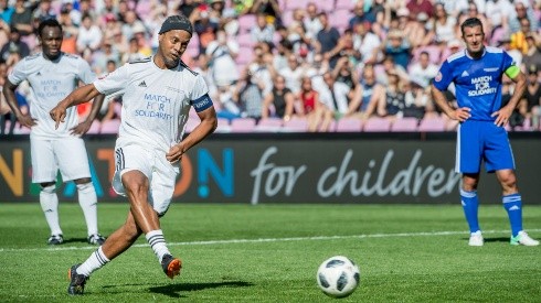Ronaldinho disputó su último partido oficial en 2015.