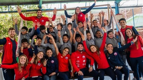 Deportistas del Team Chile lanzan la campaña “Héroes del cambio”.