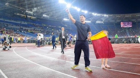 David Pizarro es ovacionado tras sorpresiva aparición en partido de la Roma (Foto: Twitter Roma)