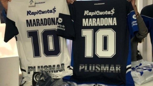 Furor en Argentina por las camisetas de Diego Maradona en su nuevo club