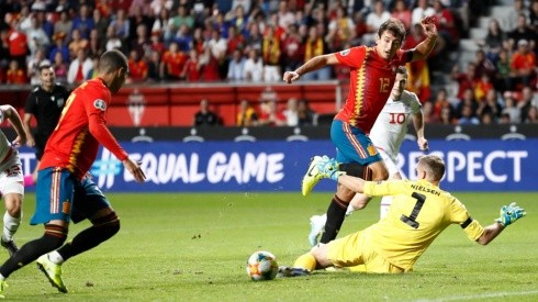España golea y mantiene su invicto en la clasificatoria a la Eurocopa 2020