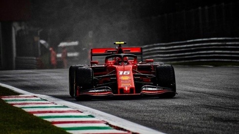 Leclerc ganó su segunda carrera consecutiva y dejó atrás en el ránking a Vettel