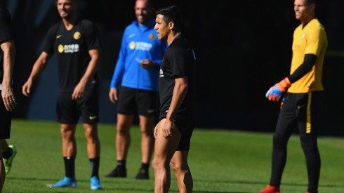 La prensa italiana adelanta que Alexis debutará con el Inter de Milán este sábado ante Udinese.