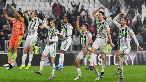 Torino y Juventus animan un nuevo clásico del fútbol italiano.