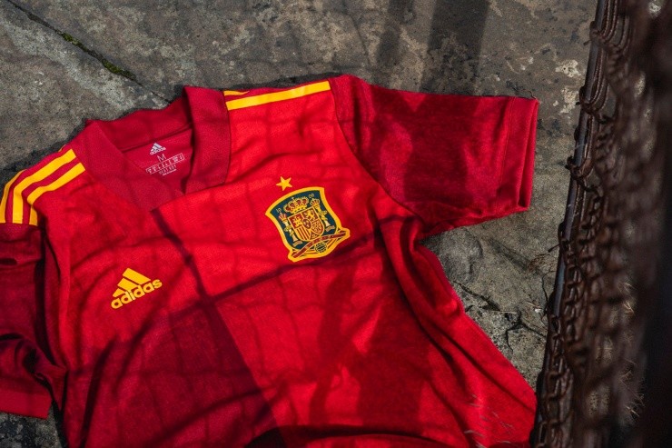 La camiseta se estrenará este viernes ante Malta