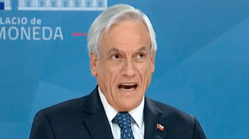 Piñera propone acuerdos para acabar con la crisis