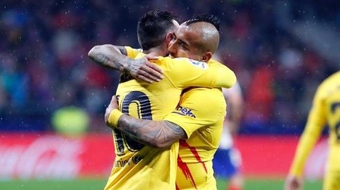 Vidal felicita a Messi