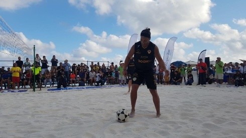 Ronaldinho en las playas de Cancún.