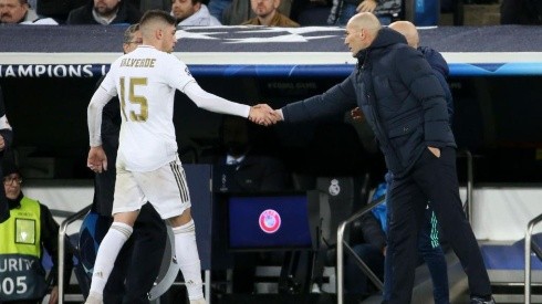 Zinedine Zidane le presta ropa a Federico Valverde: "Es una falta grosera pero había que hacerla"
