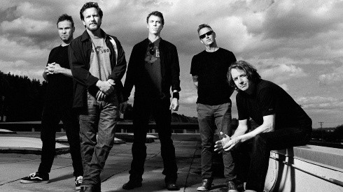 Pearl Jam sorprende a sus fanáticos con "Dance of the Clairvoyants"