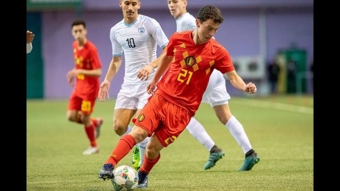 Víctor Mendoza suma dos partidos con la selección Sub 17 de Bélgica