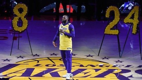 LeBron expresó un emotivo discurso en memoria de Kobe.