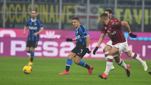 Alexis Sánchez fue titular ante el Milan en el heroico triunfo del Inter