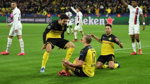 Dortmund se burla de jugador del PSG.