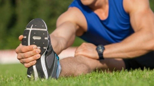 Calentar antes de hacer cualquier actividad física es clave para evitar lesiones y para rendir deportivamente mejor.