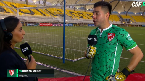 Nahla Hassan entrevista a distancia al portero Hernán Muñoz.