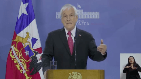 Sebastián Piñera anunció el estado de catástrofe en todo el territorio nacional.