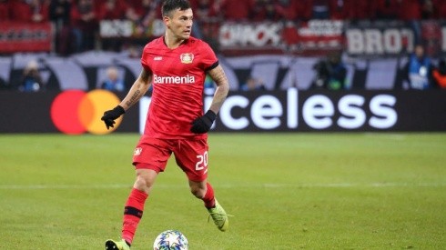 La renovación de Aránguiz con Leverkusen se complican por el coronavirus.