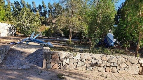 El helicóptero cayó en el jardín de una casa en Chicureo