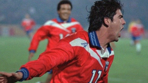 Marcelo Salas gritando su gol ante Uruguay en las clasificatorias para Francia 1998