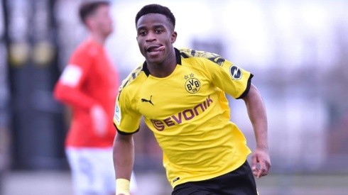 Moukoko puede debutar en Borussia Dortmund
