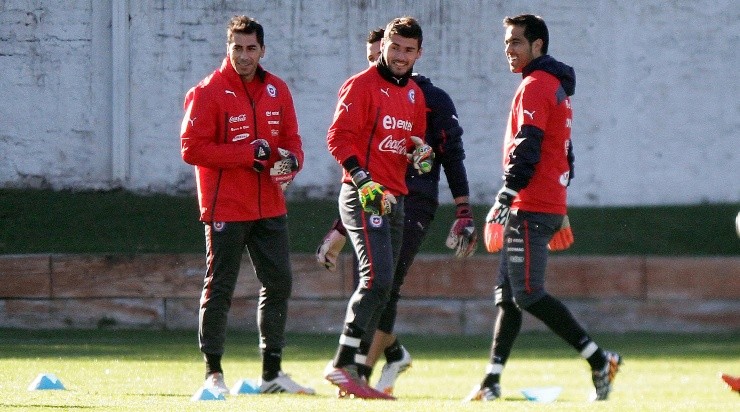 Paulo Garcés comparte con Johnny Herrera y Claudio Bravo en la selección