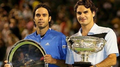 González junto a Federer en la final del Abierto de Australia 2007.
