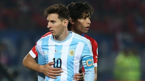 Fernández con Messi en la final de 2015