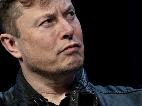 Elon Musk indica que aún está comprometido con compra de Twitter
