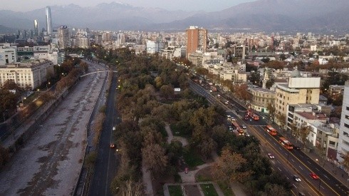 Las calles de Santiago sufrirán un notorio cambio con la restrcción y la cuarentena total.