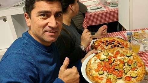 A David Pizarro le gusta la buena mesa y en Italia no se olvidan de sus excentricidades