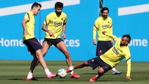 Vidal entrenando con Barcelona