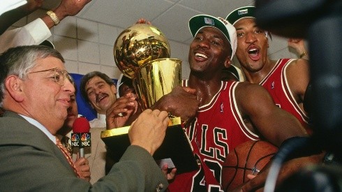 Michael Jordan impulsó al equipo de los Chicago Bulls a través de una explosiva y exitosa carrera.