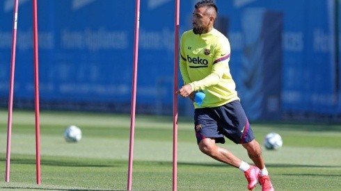 Vidal entrenando en Barcelona